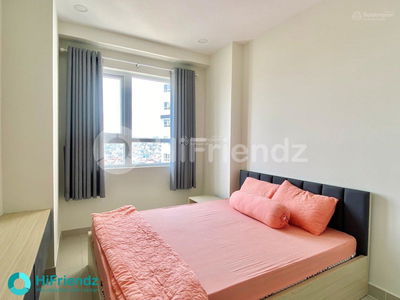 Topaz Elite, Vietnam  Topaz Elite, Vietnam