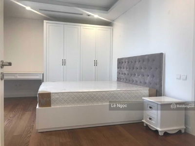 D'. Le Roi Soleil, Vietnam D'. Le Roi Soleil, Vietnam