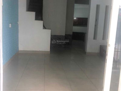 Gehäuse In Nha Be, Vietnam Gehäuse In Nha Be, Vietnam