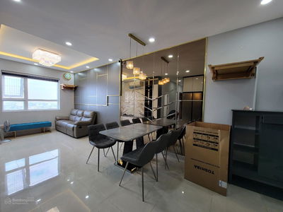 Topaz Elite, Vietnam Topaz Elite, Vietnam