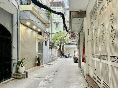 Жилье в Hanoi, Vietnam Жилье в Hanoi, Vietnam