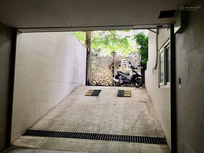 Him Lam Riverside, Vietnam  Him Lam Riverside, Vietnam