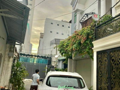 Housing in Nha Be, Vietnam  Housing in Nha Be, Vietnam