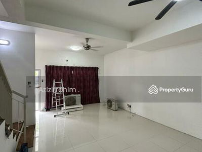 Partly Furnished 2 Storey Casa Green Cybersouth, Malaysia Partly Furnished 2 Storey Casa Green Cybersouth, Malaysia