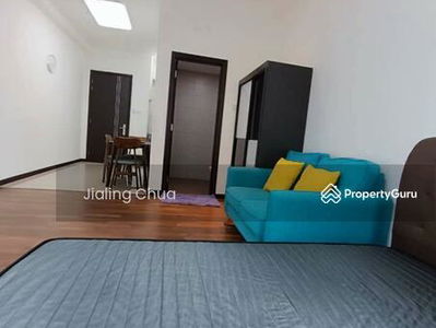 Molek Regency, Malaysia Molek Regency, Malaysia