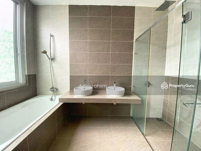 Corner Lot 3 Storey Semi D Clover Garden Residence, Malaysia Corner Lot 3 Storey Semi D Clover Garden Residence, Malaysia