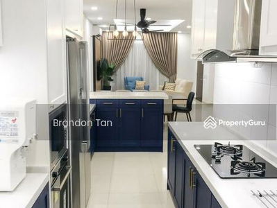 Penduline @ Bandar Rimbayu, Malaysia Penduline @ Bandar Rimbayu, Malaysia