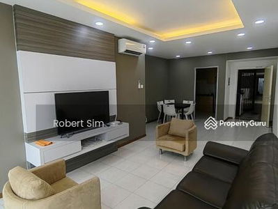 Molek Pine, Malaysia Molek Pine, Malaysia