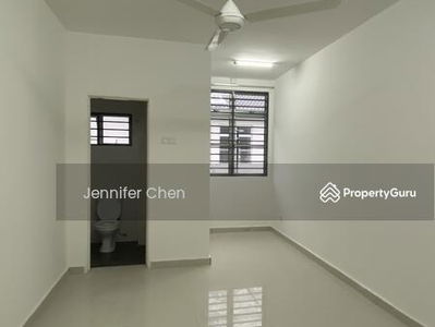 MRT New 2sty Terraced House Taman Dato Demang Equine Lp Seri Kembangan, Malaysia MRT New 2sty Terraced House Taman Dato Demang Equine Lp Seri Kembangan, Malaysia