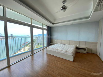 Azura, Vietnam Azura, Vietnam