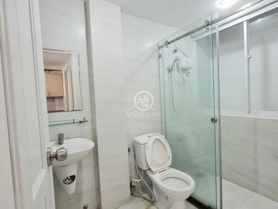 Huynh Van Banh Street, Vietnam Huynh Van Banh Street, Vietnam