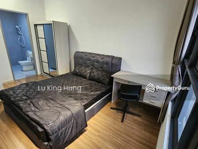 M Vertica, Malaysia M Vertica, Malaysia