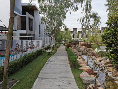 Fields of Gold Rawang, Malaysia Fields of Gold Rawang, Malaysia