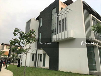 Schumann, Symphony Hills, Malaysia Schumann, Symphony Hills, Malaysia