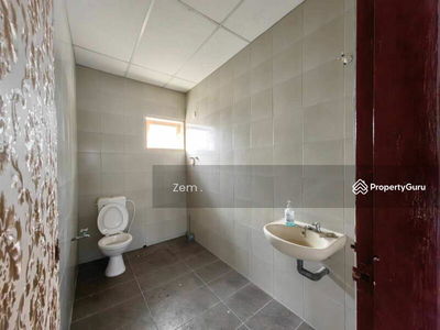 1.5 sty Bungalow at Greentown area, Malaysia 1.5 sty Bungalow at Greentown area, Malaysia