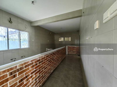 1.5 sty Bungalow at Greentown area, Malaysia 1.5 sty Bungalow at Greentown area, Malaysia