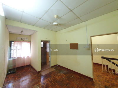 2 Storey Cheras Hartamas, Malaysia 2 Storey Cheras Hartamas, Malaysia