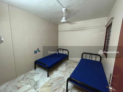 Flat PKNS Seksyen 7 Shah Alam, Malaysia Flat PKNS Seksyen 7 Shah Alam, Malaysia