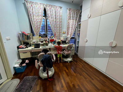 Horizon Hills @ Golf East (Fully Renovated) 2.5-Storey Semi D With Golf View, Malaysia Horizon Hills @ Golf East (Fully Renovated) 2.5-Storey Semi D With Golf View, Malaysia