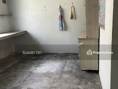 Taman Makmur Double Storey Low Cost, Malaysia Taman Makmur Double Storey Low Cost, Malaysia