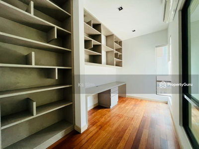 Beethoven, Symphony Hills, Cyberjaya, Malaysia Beethoven, Symphony Hills, Cyberjaya, Malaysia