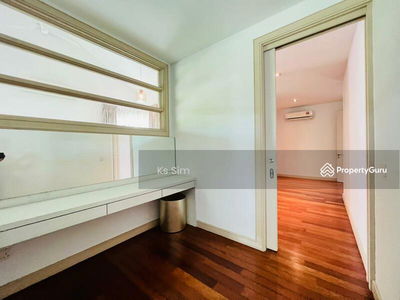 Beethoven, Symphony Hills, Cyberjaya, Malaysia Beethoven, Symphony Hills, Cyberjaya, Malaysia