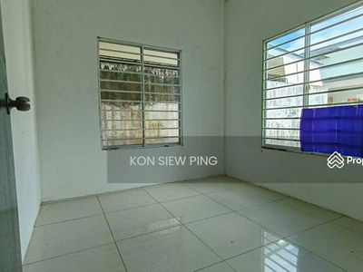 Single Storey Terrace Intermediate House For Rent Located at 9th mile, Taman Paradise, Malaysia Single Storey Terrace Intermediate House For Rent Located at 9th mile, Taman Paradise, Malaysia