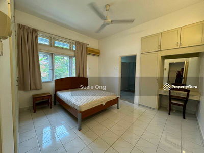 Earls Court, Malaysia Earls Court, Malaysia