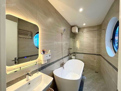 Hoang Sa Street, Vietnam Hoang Sa Street, Vietnam