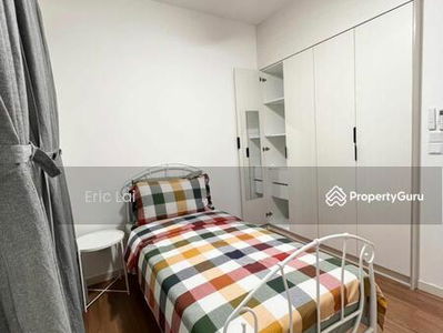 M Vertica, Malaysia M Vertica, Malaysia