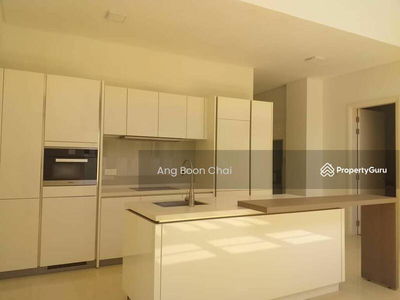 Emerald Bay, Puteri Harbour, Malaysia Emerald Bay, Puteri Harbour, Malaysia