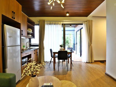 Au Co Street, Vietnam Au Co Street, Vietnam