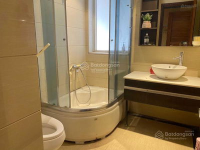 Golden Palace, Vietnam Golden Palace, Vietnam