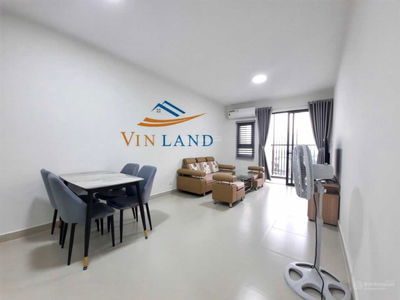 Topaz Twins, Vietnam Topaz Twins, Vietnam