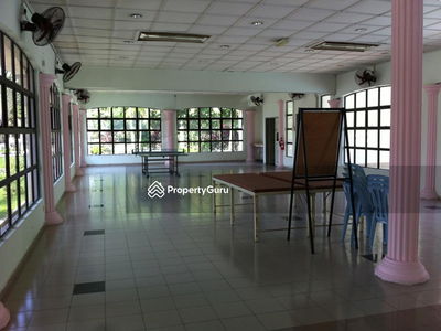 Riverria Condovilla, Malaysia Riverria Condovilla, Malaysia