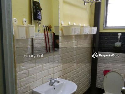 LP 8 TMN LESTARI PERDANA, Puncak Jalil Equine Pinggiran Putra Kinrara Dato Demang Seri Kembangan, Malaysia LP 8 TMN LESTARI PERDANA, Puncak Jalil Equine Pinggiran Putra Kinrara Dato Demang Seri Kembangan, Malaysia