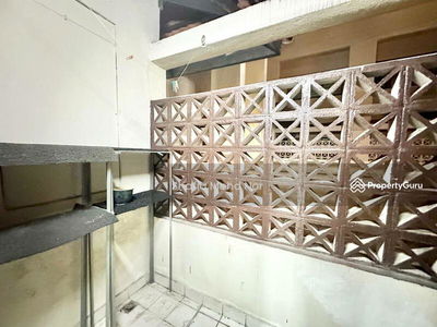 Armani, Malaysia Armani, Malaysia