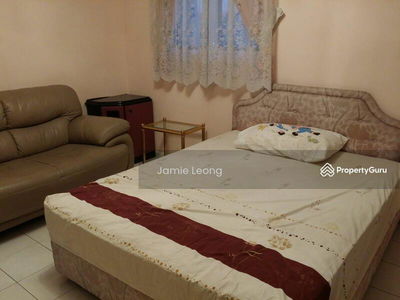 Mont Kiara Pines, Malaysia Mont Kiara Pines, Malaysia