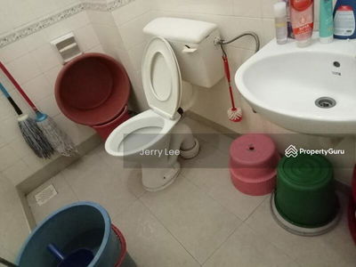 Mon Bisca, Malaysia Mon Bisca, Malaysia