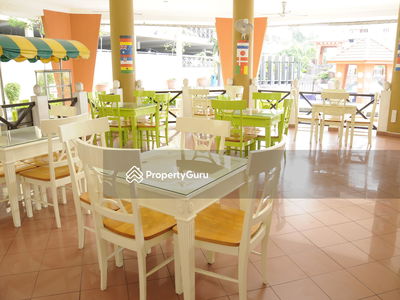 Koi Tropika, Malaysia Koi Tropika, Malaysia