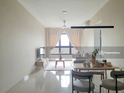 M Vertica, Malaysia M Vertica, Malaysia