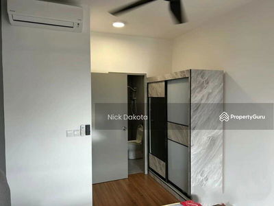 M Vertica, Malaysia M Vertica, Malaysia