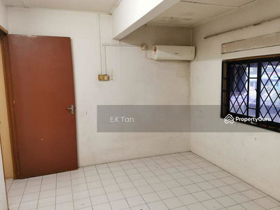 Taman Perling Double Storey, Malaysia Taman Perling Double Storey, Malaysia