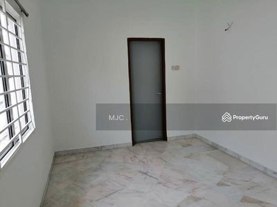 End Lot 2 storey house @ Taman Saga , Klang, Malaysia End Lot 2 storey house @ Taman Saga , Klang, Malaysia