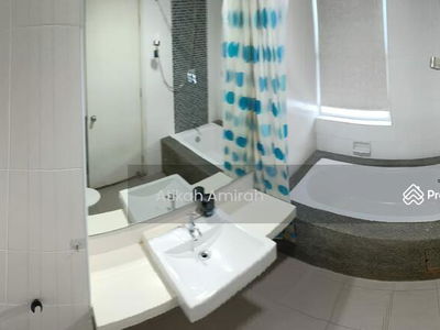 3 Residents, Malaysia 3 Residents, Malaysia