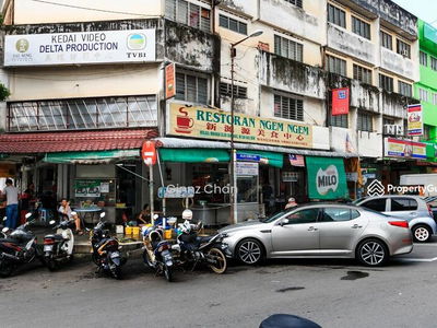 J. Dupion, Cheras, Malaysia J. Dupion, Cheras, Malaysia