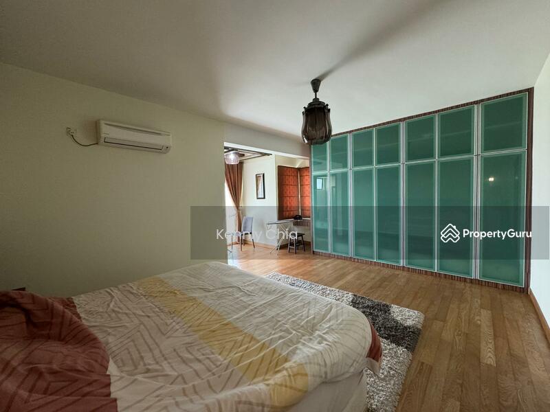 Molek Pine 2, Malaysia Molek Pine 2, Malaysia