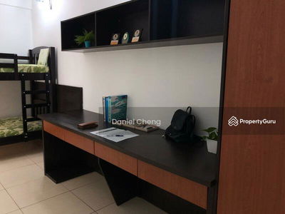 Move-in Condition Corner Unit on Mid Floor with Partial KL City View, Malaysia Move-in Condition Corner Unit on Mid Floor with Partial KL City View, Malaysia