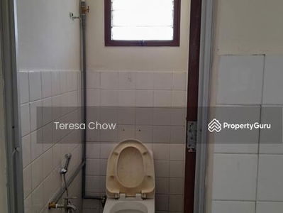 4r3b partly furnished Double Storey link house @ Sec 17, Petaling Jaya, Malaysia 4r3b partly furnished Double Storey link house @ Sec 17, Petaling Jaya, Malaysia