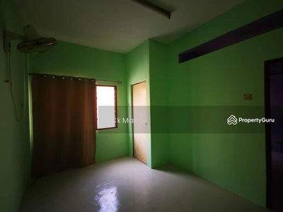 Panorama Lapangan Perdana Flat, Malaysia Panorama Lapangan Perdana Flat, Malaysia